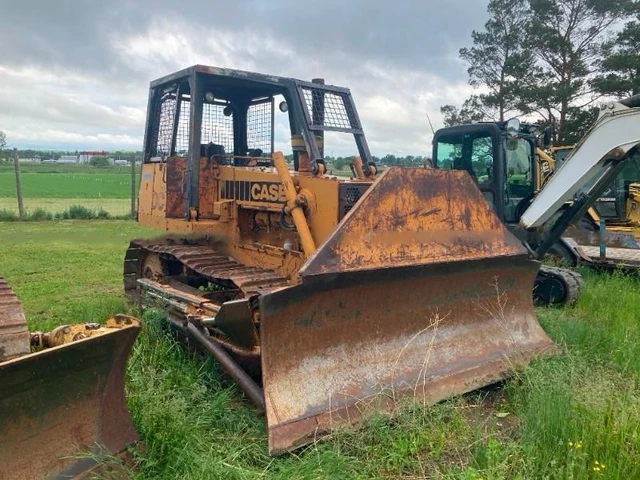 1981 Case 1150C, 1 492 mth, dovoz Kanada — foto 3 z 5