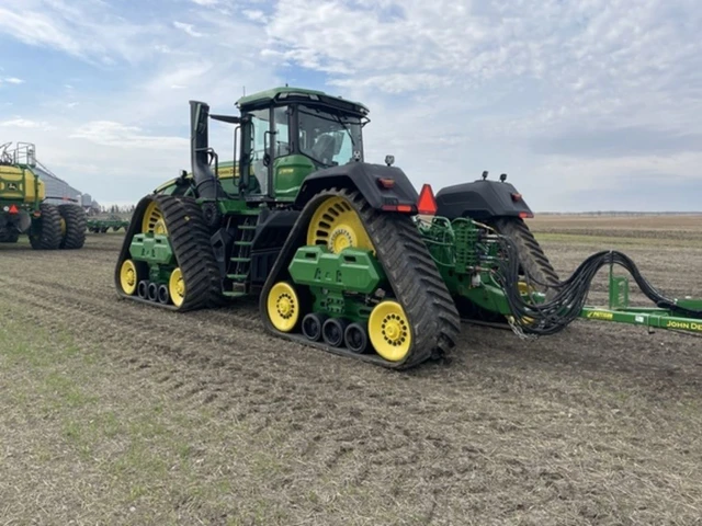 2025 John Deere 9RX, dovoz Kanada — foto 3 z 5