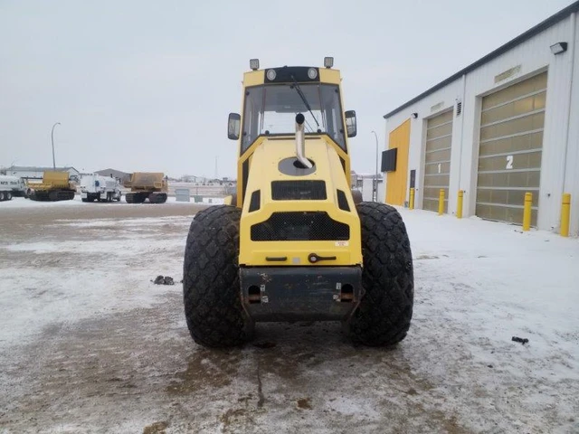 2013 BOMAG, 1 mth, dovoz Kanada — foto 5 z 5