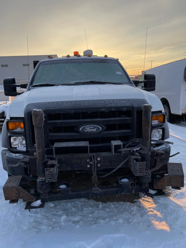 2010 FORD, 290 755 mth, dovoz Kanada — foto 4 z 5