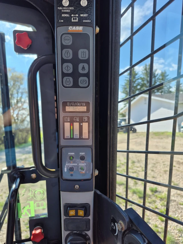 2019 Case SKIDSTEER, 2 122 mth, dovoz Kanada — foto 5 z 5