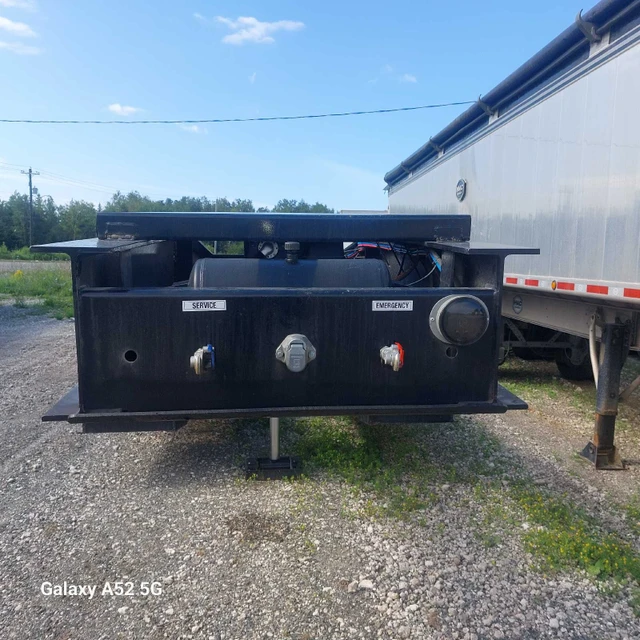 2026 CHALLENGER, dovoz Kanada — foto 2 z 5