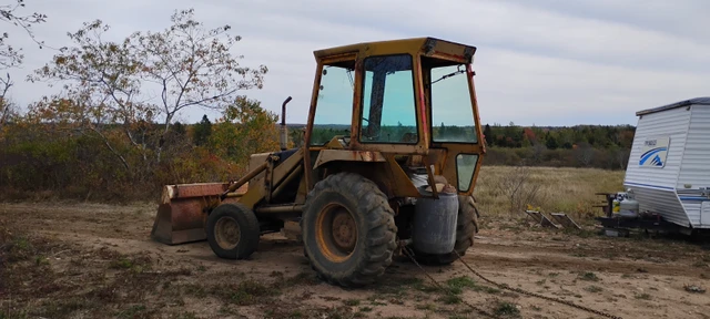 80's Ford backhoe loader, dovoz Kanada — foto 2 z 3