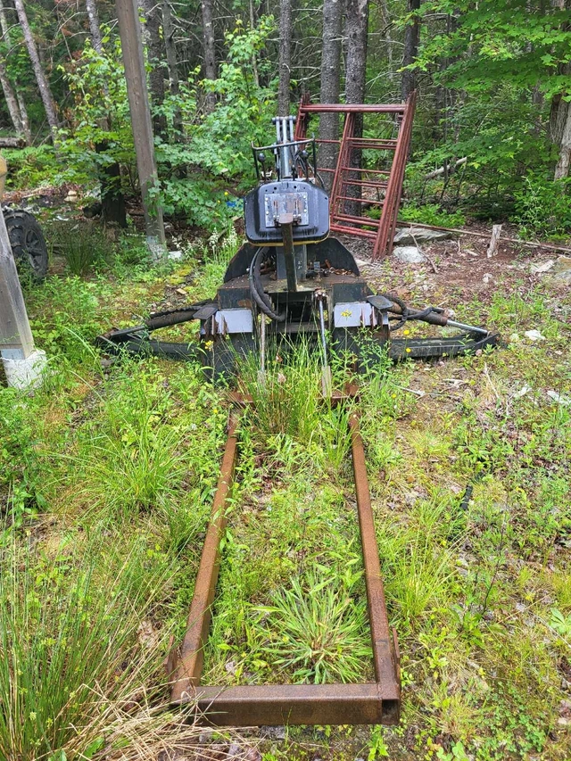 BACKHOE, dovoz Kanada — foto 4 z 4
