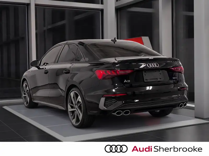 2022 Audi A3 Progressiv, černá, 32 478 km, dovoz Kanada — foto 2 z 12