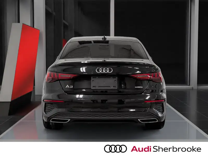 2022 Audi A3 Progressiv, černá, 32 478 km, dovoz Kanada — foto 3 z 12
