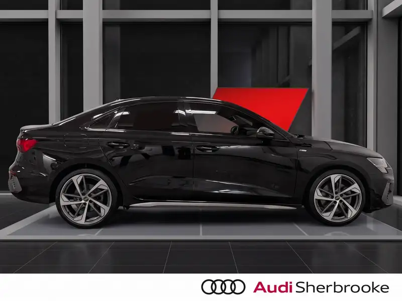 2022 Audi A3 Progressiv, černá, 32 478 km, dovoz Kanada — foto 5 z 12