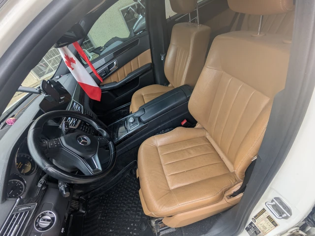2012 Mercedes-Benz Eclass E 550, bílá, 190 000 km, dovoz Kanada — foto 4 z 5