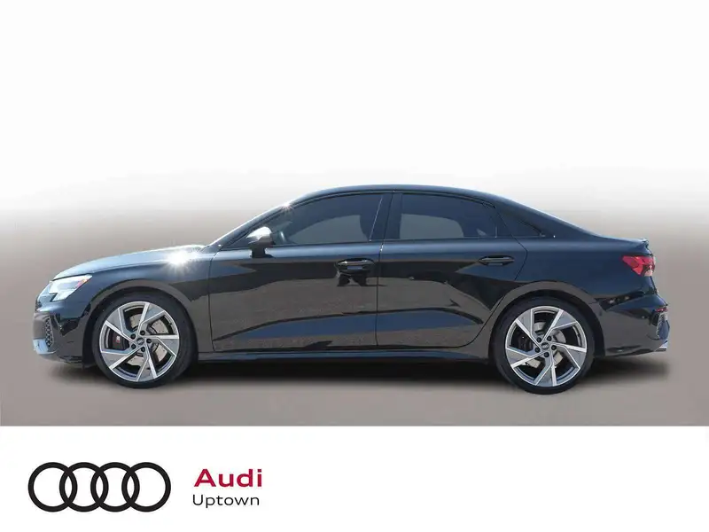 2023 Audi S3 Progressiv, 51 180 km, dovoz Kanada — foto 5 z 12