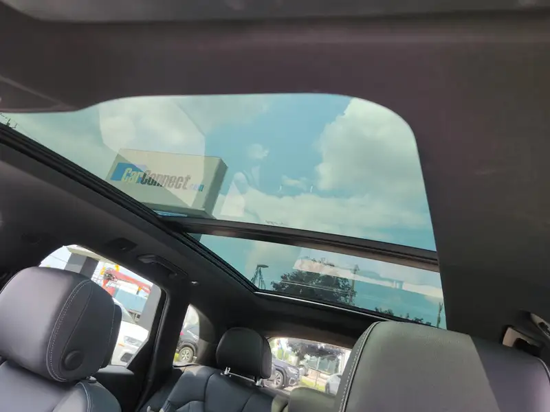 2022 Audi Q5 45 Progressiv, bílá, 80 308 km, dovoz Kanada — foto 12 z 12