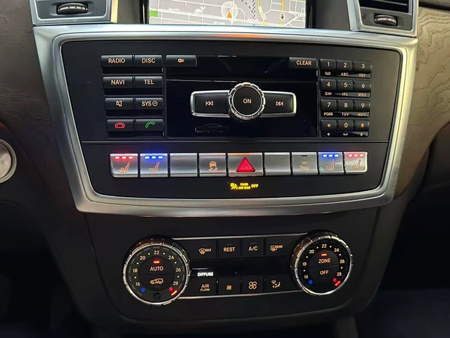 2012 ML550, černá, 111 327 km, dovoz Kanada — foto 16 z 20