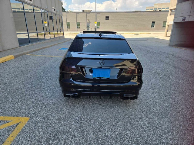 2015 Mercedes-Benz Eclass E 400, černá, 125 000 km, dovoz Kanada — foto 2 z 5