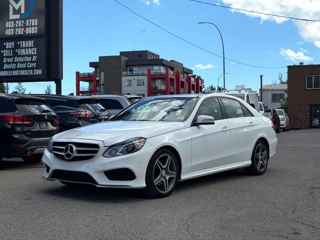 2016 Mercedes-Benz Eclass E 400, bílá, 155 186 km, dovoz Kanada — foto 1
