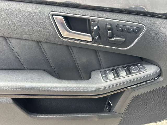 2013 Mercedes-Benz Eclass E 550, šedá, 144 956 km, dovoz Kanada — foto 8 z 19