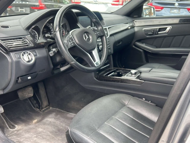 2013 Mercedes-Benz Eclass E 550, šedá, 144 956 km, dovoz Kanada — foto 9 z 19