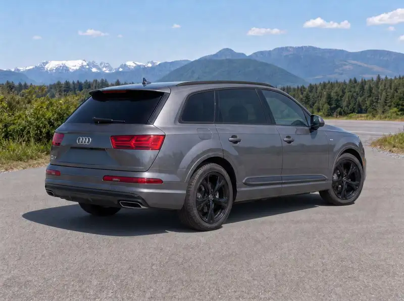 2019 Audi Q7 Progressiv, šedá, 102 034 km, dovoz Kanada — foto 4 z 12