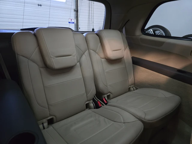 2013 550, hnědá, 109 967 km, dovoz Kanada — foto 10 z 20