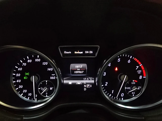 2013 550, hnědá, 109 967 km, dovoz Kanada — foto 13 z 20