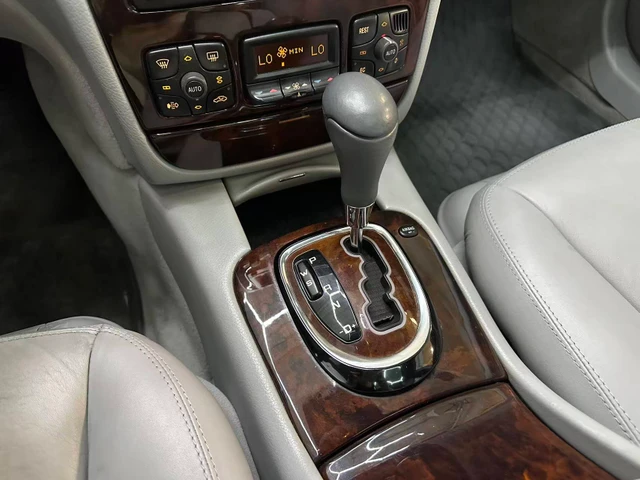 2001 S500, stříbrná, 122 497 km, dovoz Kanada — foto 14 z 19