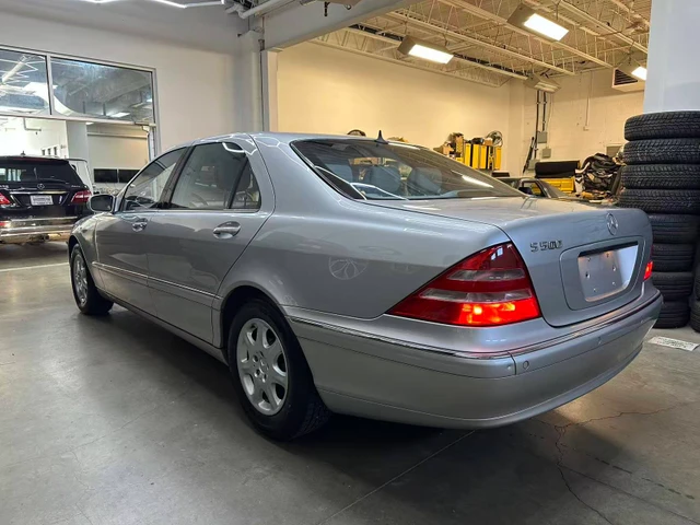 2001 S500, stříbrná, 122 497 km, dovoz Kanada — foto 3 z 19