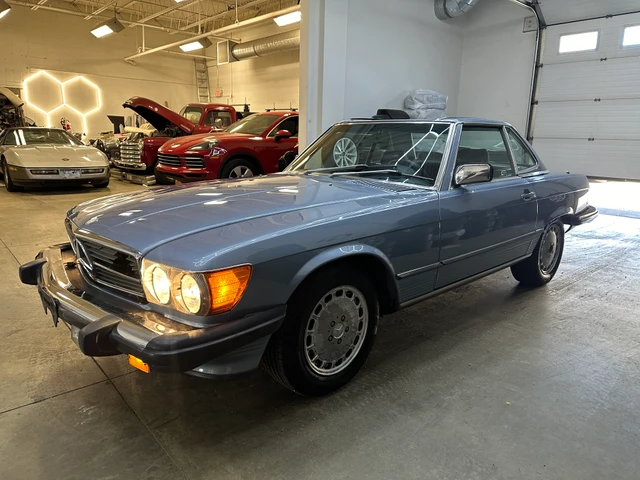 1987 560, modrá, 189 888 km, dovoz Kanada — foto 2 z 15
