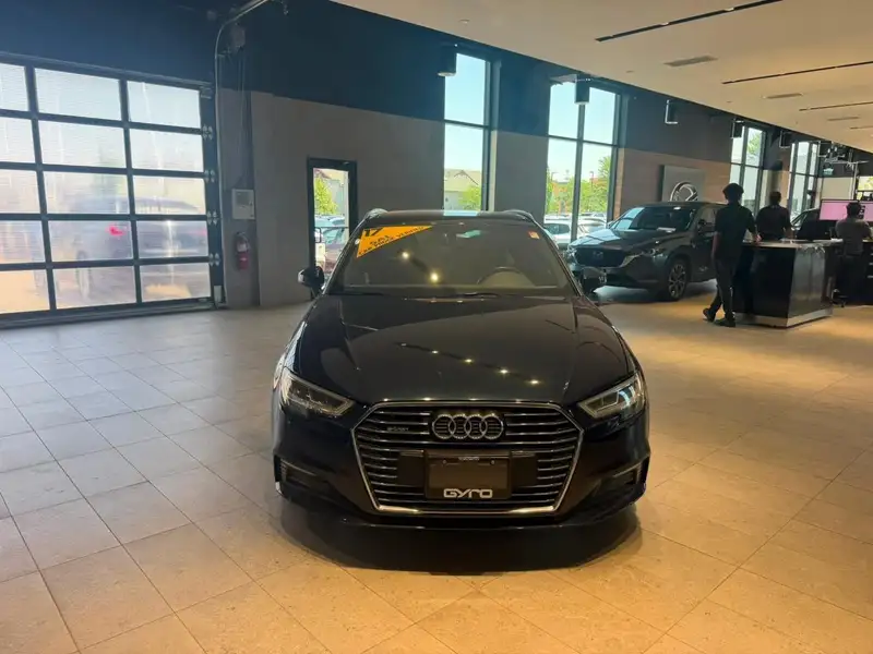 2017 Audi A3 Technik, 123 469 km, dovoz Kanada — foto 2 z 12