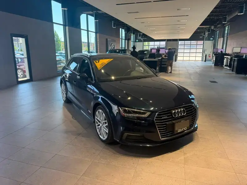 2017 Audi A3 Technik, 123 469 km, dovoz Kanada — foto 3 z 12