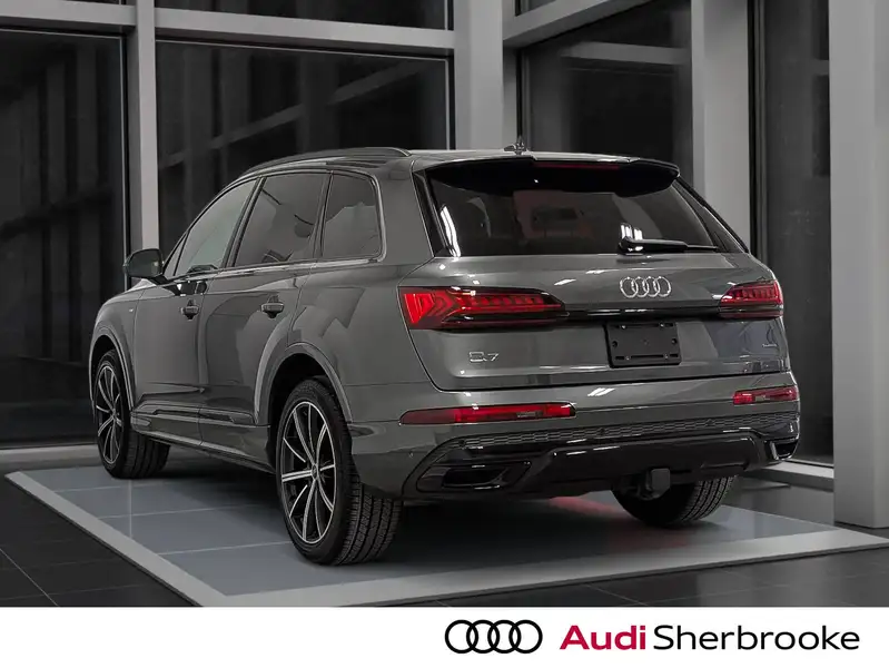 2023 Audi Q7 Progressiv, šedá, 70 684 km, dovoz Kanada — foto 2 z 12