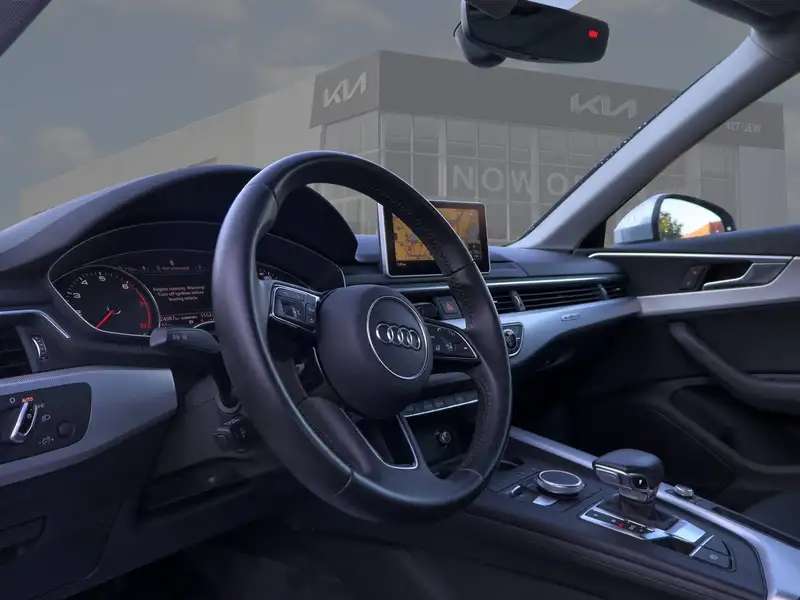 2017 Audi A4 Progressiv, stříbrná, 124 899 km, dovoz Kanada — foto 10 z 12