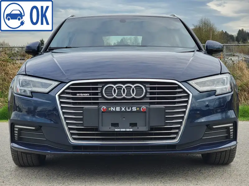 2017 Audi A3 4dr HB Technik, modrá, 132 000 km, dovoz Kanada — foto 2 z 12