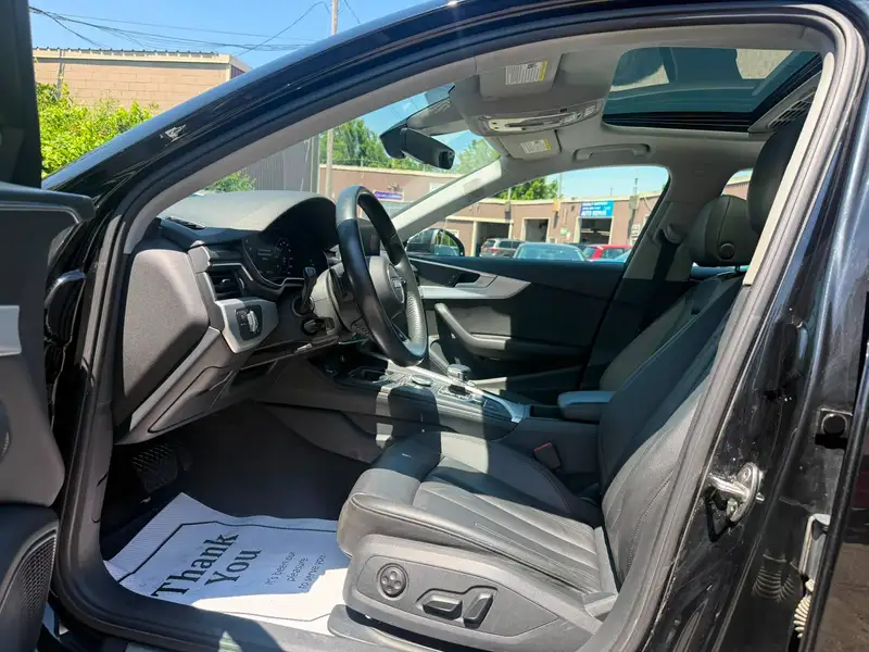 2019 Audi A4 Technik, černá, 113 800 km, dovoz Kanada — foto 7 z 12