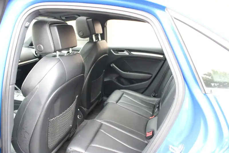 2020 Audi A3 Progressiv, modrá, 79 106 km, dovoz Kanada — foto 10 z 12