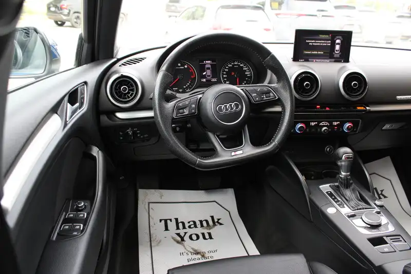 2020 Audi A3 Progressiv, modrá, 79 106 km, dovoz Kanada — foto 11 z 12