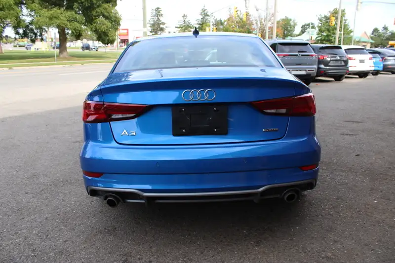 2020 Audi A3 Progressiv, modrá, 79 106 km, dovoz Kanada — foto 4 z 12