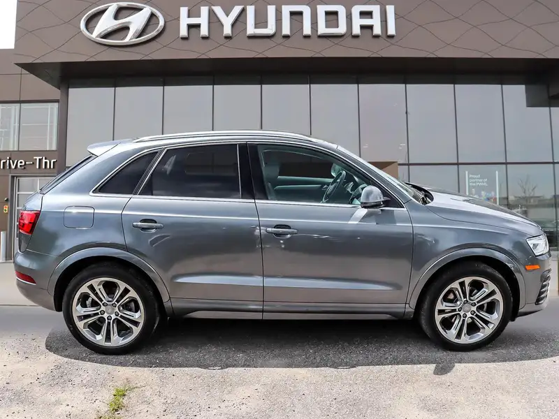 2018 Audi Q3 PROGRESSIV, stříbrná, 44 480 km, dovoz Kanada — foto 3 z 12
