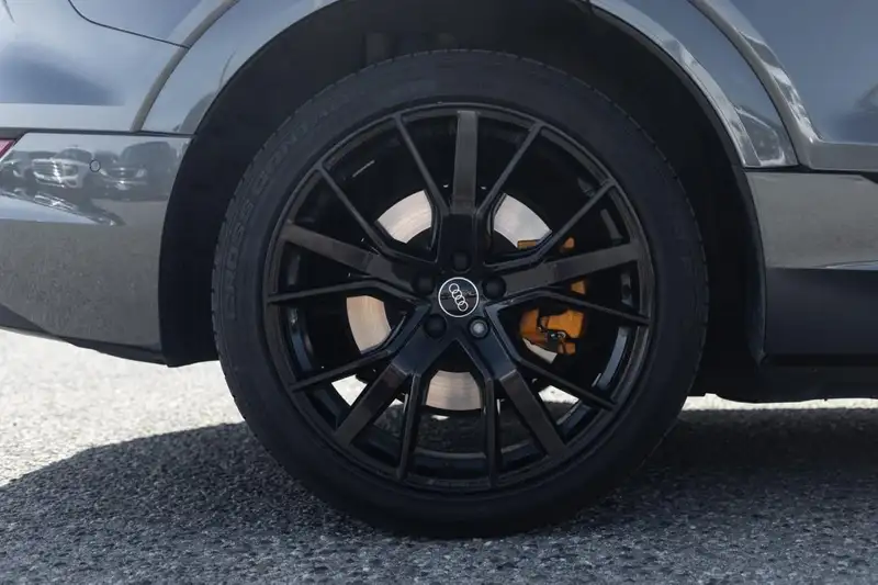 2022 Audi E-Tron 55 Technik, šedá, 35 204 km, dovoz Kanada — foto 10 z 12