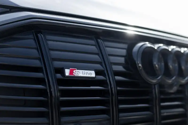 2022 Audi E-Tron 55 Technik, šedá, 35 204 km, dovoz Kanada — foto 11 z 12