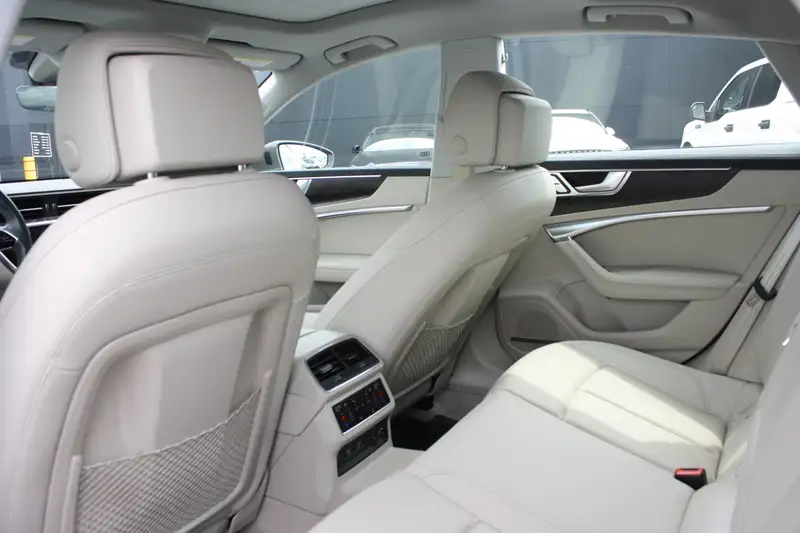 2019 Audi A7 Technik, hnědá, 86 816 km, dovoz Kanada — foto 6 z 12