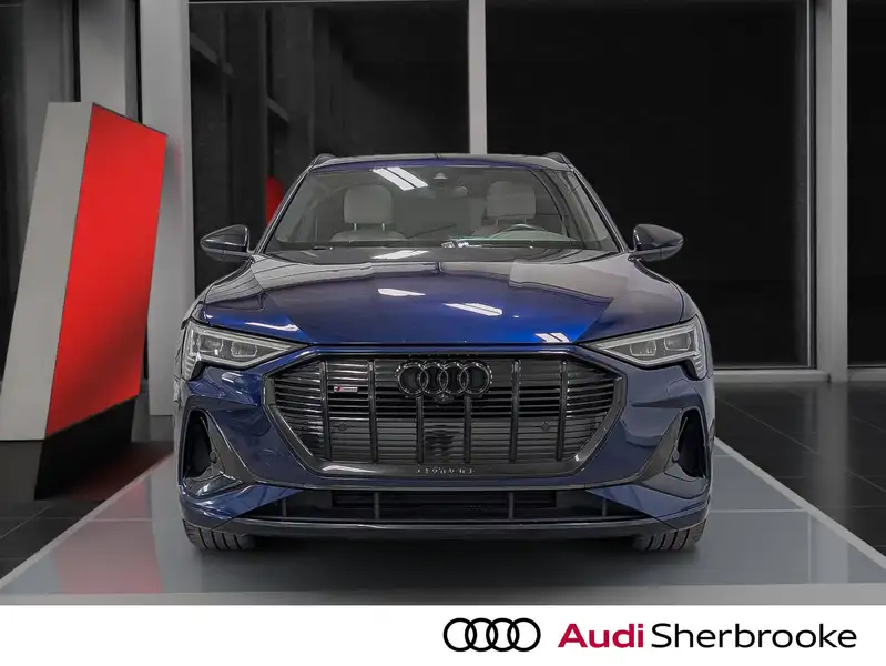 2022 Audi E-Tron Progressiv, modrá, 68 591 km, dovoz Kanada — foto 7 z 12
