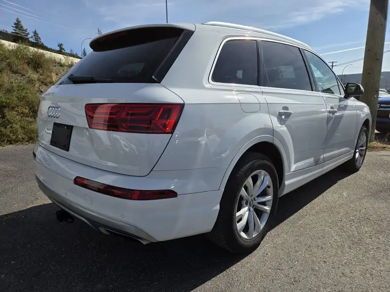 2019 Audi Q7 Progressiv, bílá, 90 781 km, dovoz Kanada — foto 4 z 12