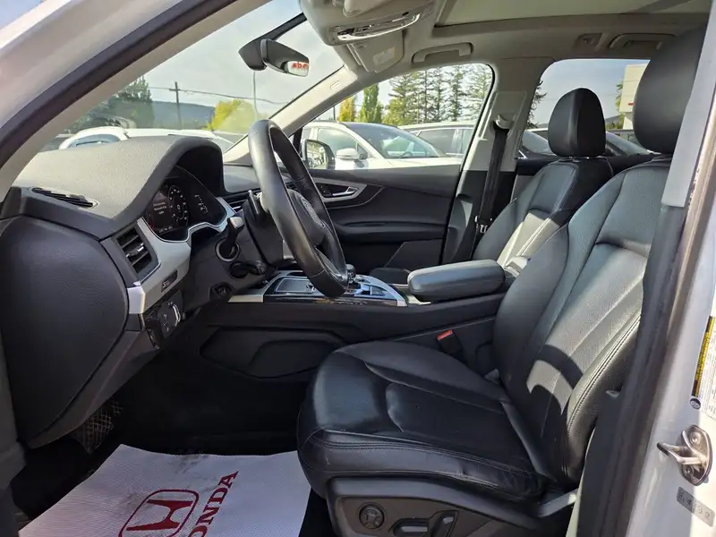 2019 Audi Q7 Progressiv, bílá, 90 781 km, dovoz Kanada — foto 9 z 12