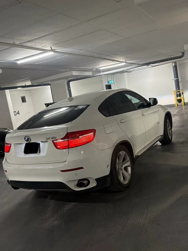 2012 BMW X6, 202 000 km, dovoz Kanada — foto 4 z 5