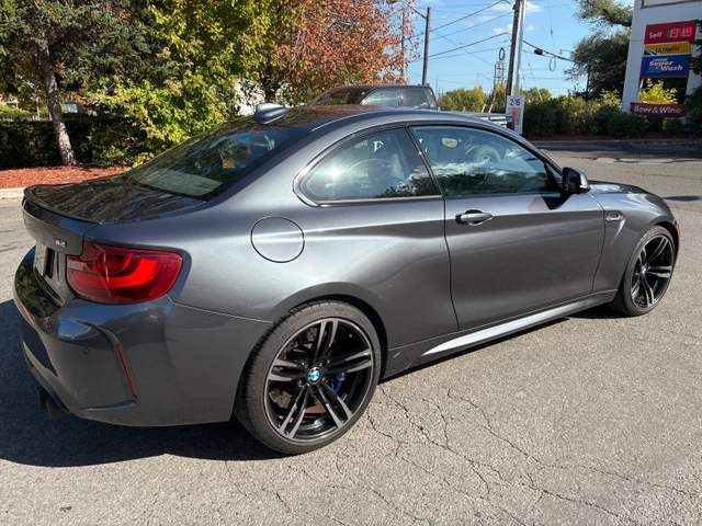 2017 BMW M2, šedá, 62 250 km, dovoz Kanada — foto 3 z 5