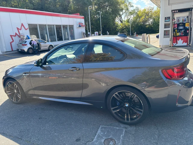2017 BMW M2, šedá, 62 250 km, dovoz Kanada — foto 4 z 5