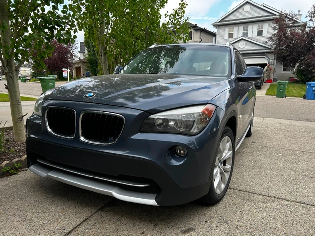 2012 BMW X1, 191 000 km, dovoz Kanada — foto 2 z 5