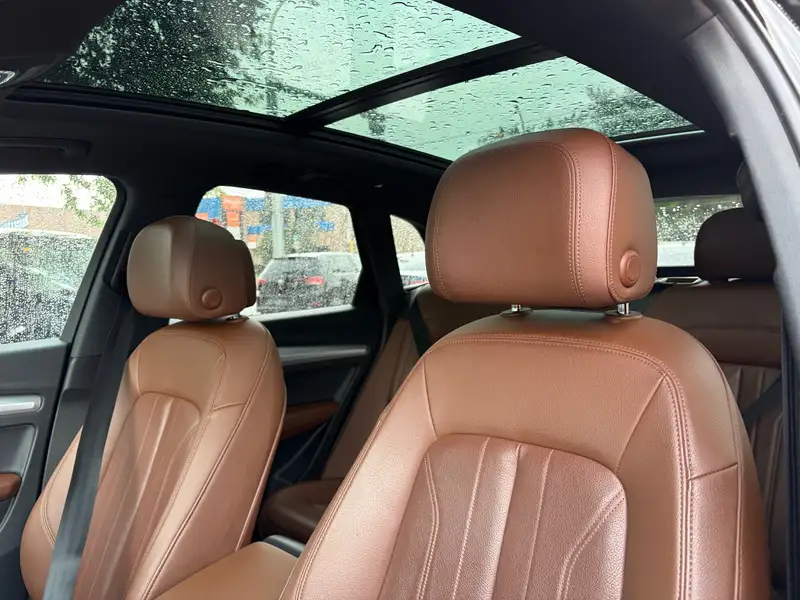 2018 Audi Q5 Progressiv, černá, 155 166 km, dovoz Kanada — foto 10 z 12