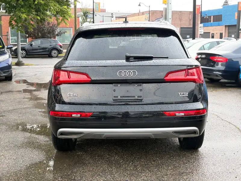 2018 Audi Q5 Progressiv, černá, 155 166 km, dovoz Kanada — foto 4 z 12