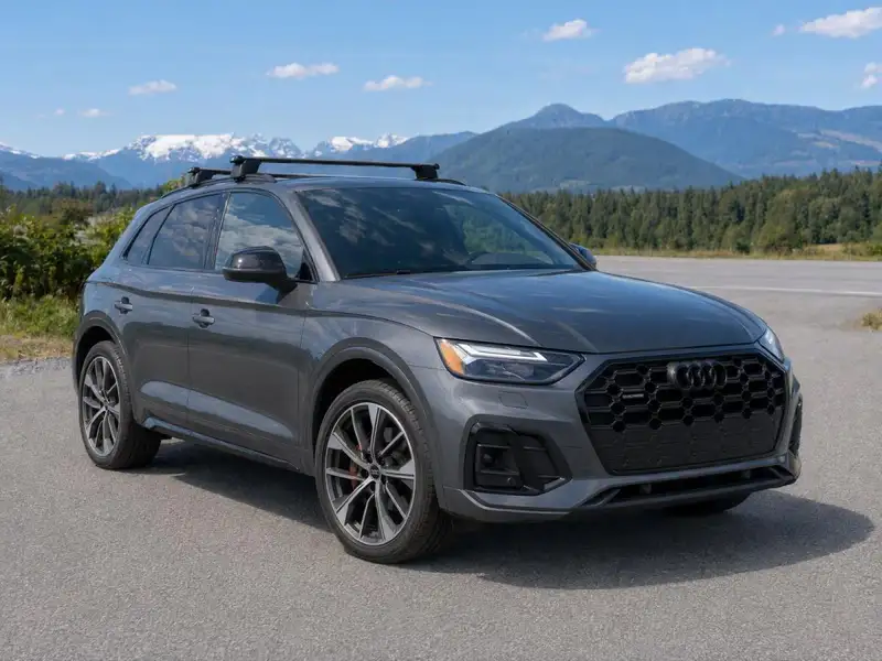 2023 Audi SQ5 Progressiv, šedá, 96 200 km, dovoz Kanada — foto 2 z 12