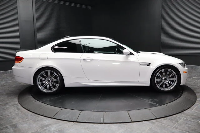 2011 BMW M3 BASE, bílá, 127 844 km, dovoz Kanada — foto 2 z 20