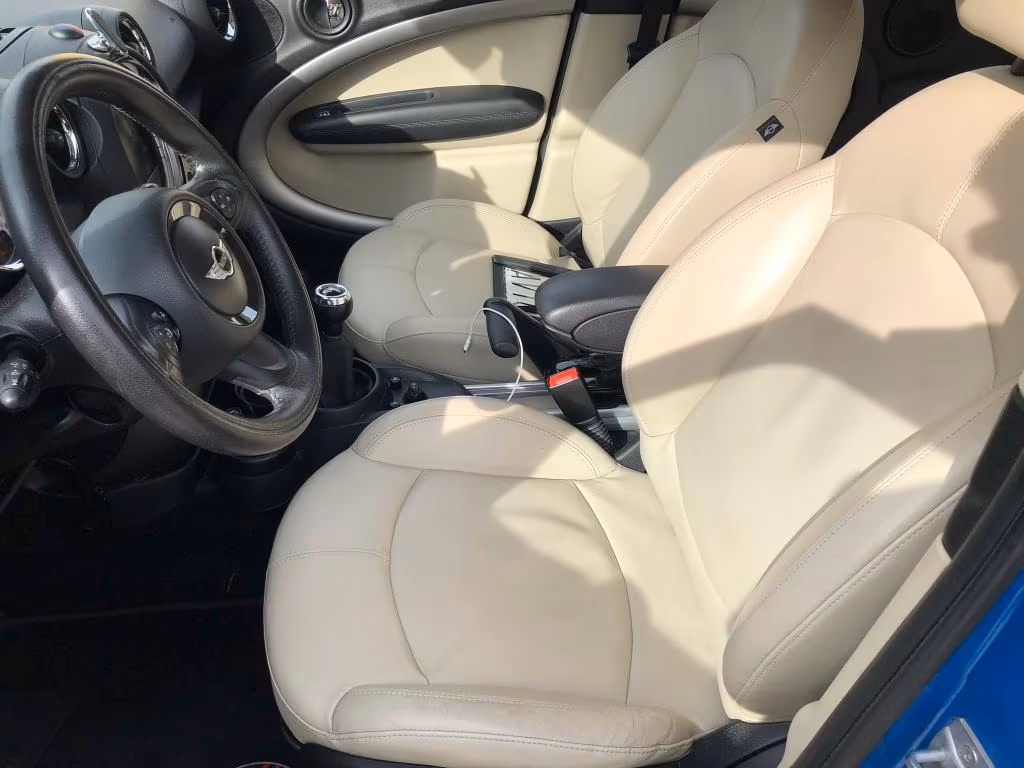 2014 MINI, 125 000 km, Itálie — foto 7 z 15